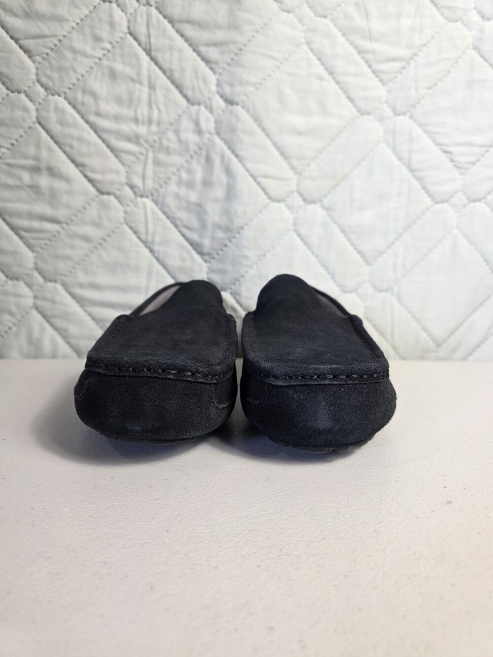UGG Australia Alder Slip-On Loafer Black Men's Shoes
Size 10 - Picture 9 of 9